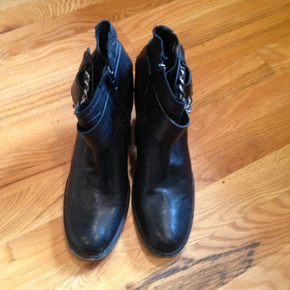 bloomingdales black booties